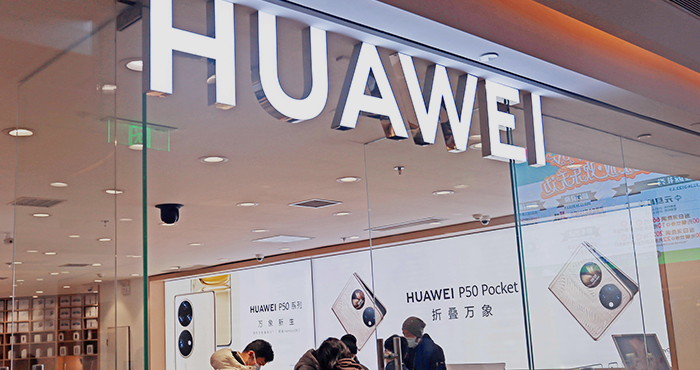 Huawei’s First Quarter Revenue Tumbles by Nearly 14% As Smartphone Sales Plunge