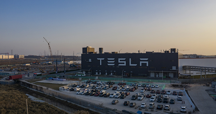 Tesla’s Shanghai Factory Stays Closed As COVID Restrictions Remain in Place