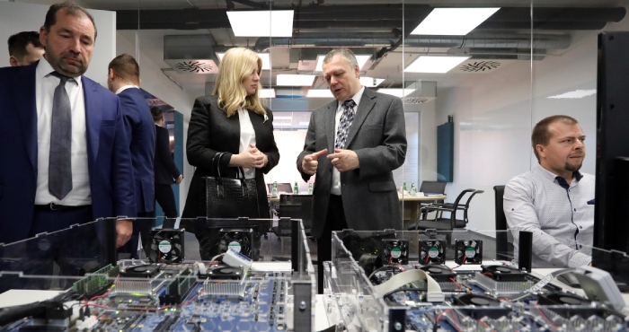 Slovak President Visits Tachyum to Showcase Prodigy Innovation