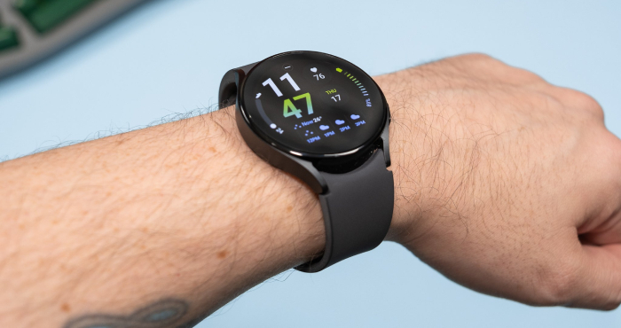 The Samsung Galaxy Watch 5 Dropped to Its Lowest Price Ever