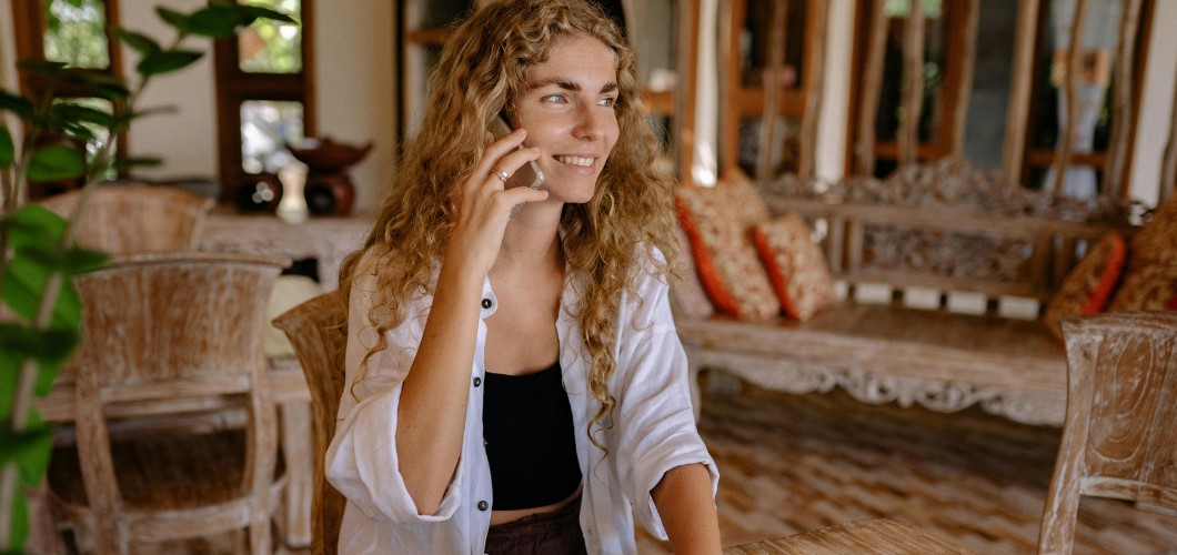 Voice Notes or Texts? What Your Go-To Choice Says About Your Communication Style in Modern Technology Communication Solutions.